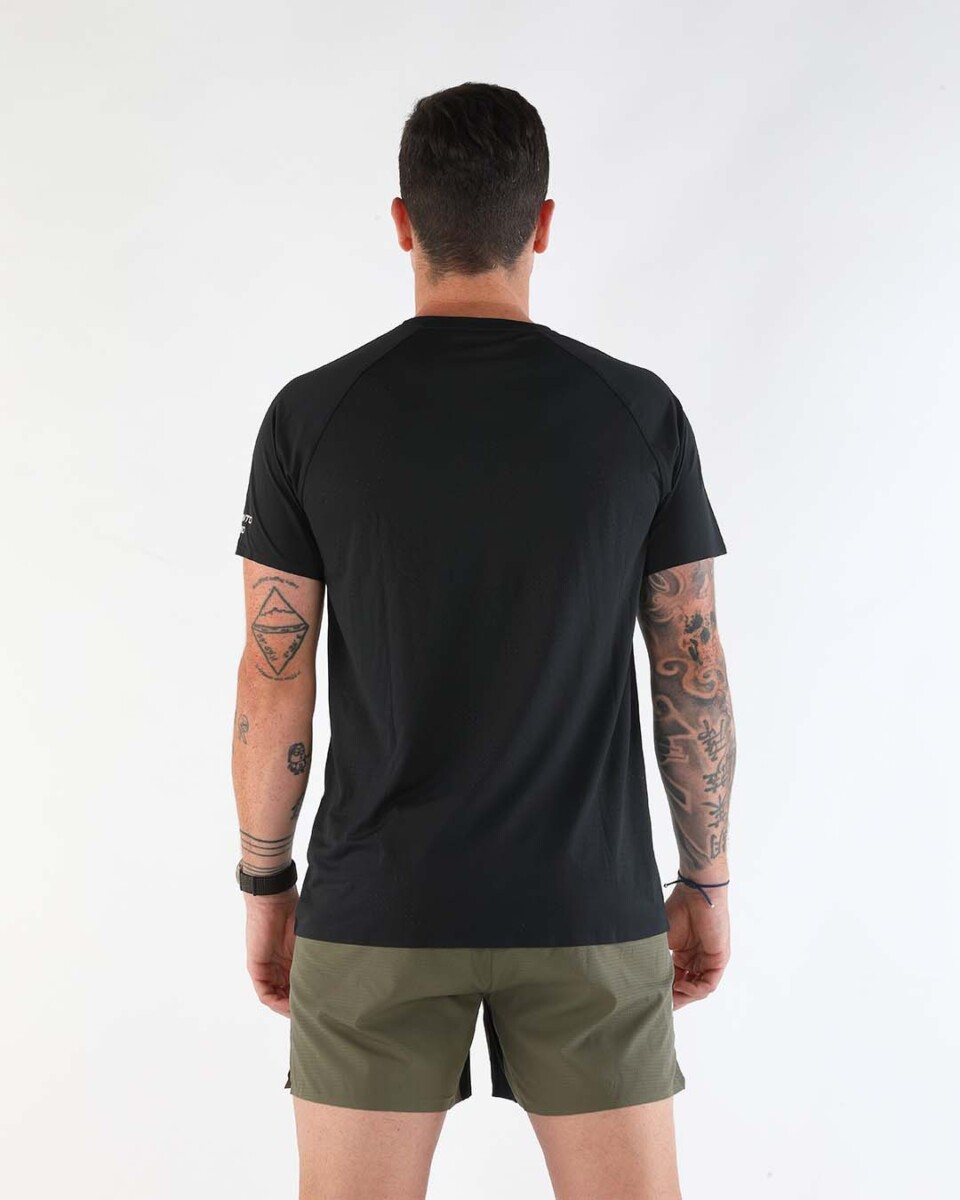 Camiseta Técnica Hombre PIMIENTO NEGRO - Imagen 2