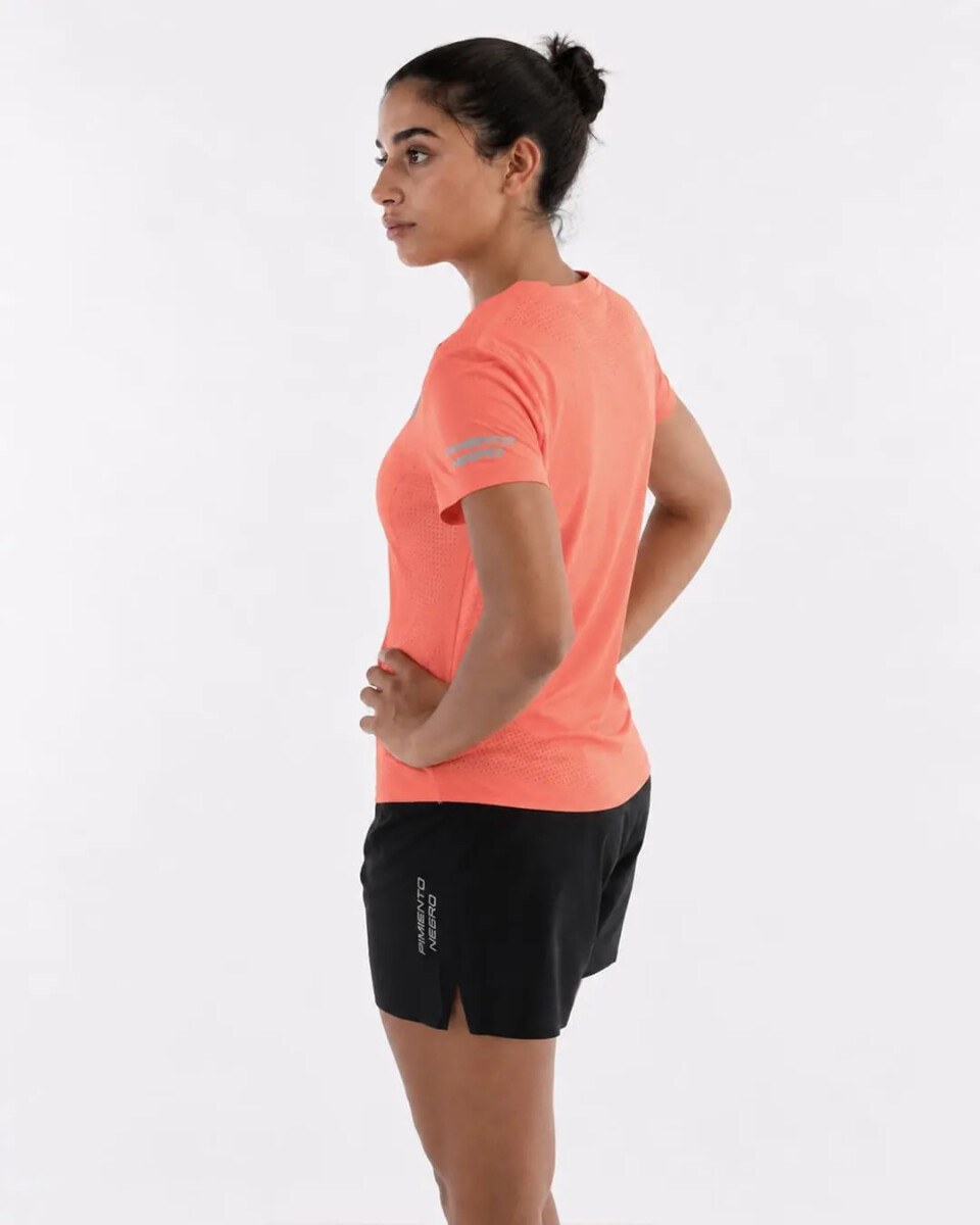 Camiseta Técnica MUJER PIMIENTO NEGRO - Imagen 3